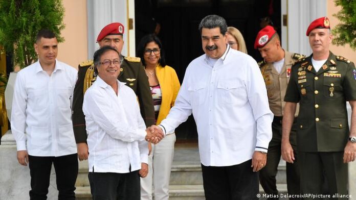Petro-y-Maduro