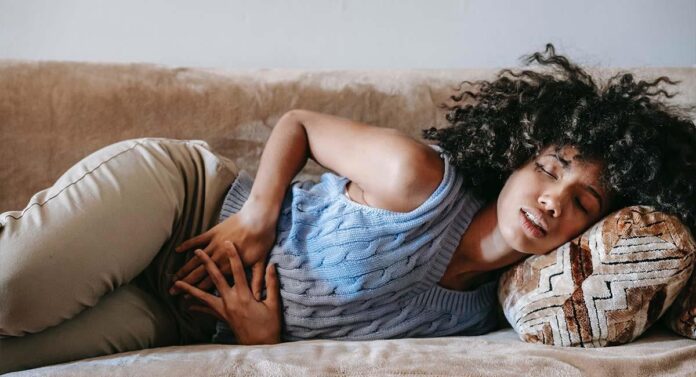 ley-podria-permitir-a-mujeres-faltar-al-trabajo-si-tienen-menstruacion-dolorosa-1028374