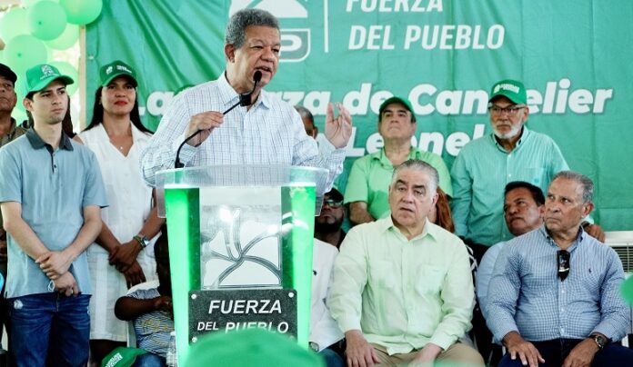 Leonel-Fernandez-mientras-hablaba-en-San-Pedro-de-Macoris-este-domingo-25-de-junio-2023