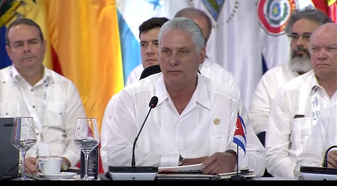 Diaz-Canel-en-la-Cumbre-Iberoamericana-1