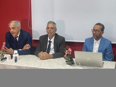PANELISTAS