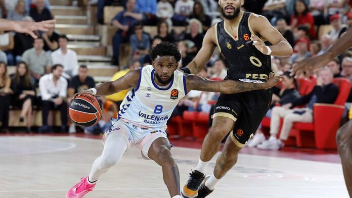 jean-montero-hace-de-estelar-en-la-euroliga-b0e33707-focus-0-0-896-504