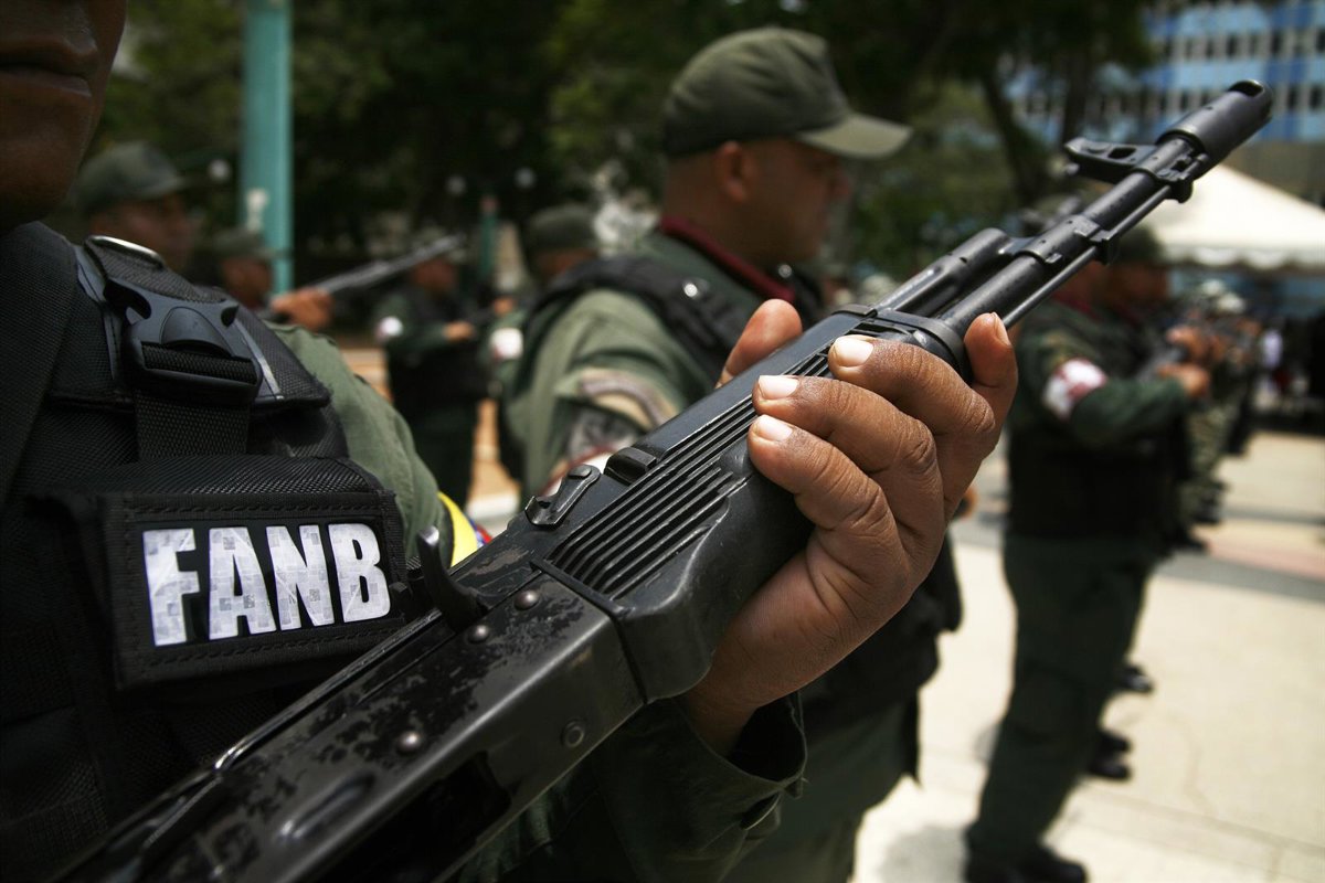 Venezuela.- El Ejército venezolano estima al menos 24 militares muertos en el ataque de EEUU