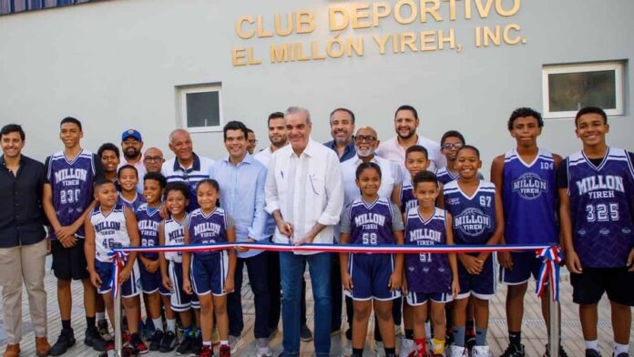 abinader-inaugura-club-deportivo-el-millon-yireh-ea5947b9-focus-0-0-896-504