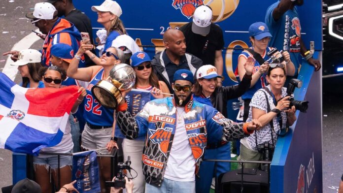 afp202606182281587095v1highresnewyorkknickschampionshipparadeceremony-f59efded-focus-0.06-0.19-896-504