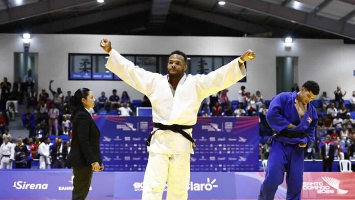 robert-florentino-eleva-la-cosecha-dorada-dominicana-en-los-jcc-620c011d-focus-min0.05-0.59-896-504