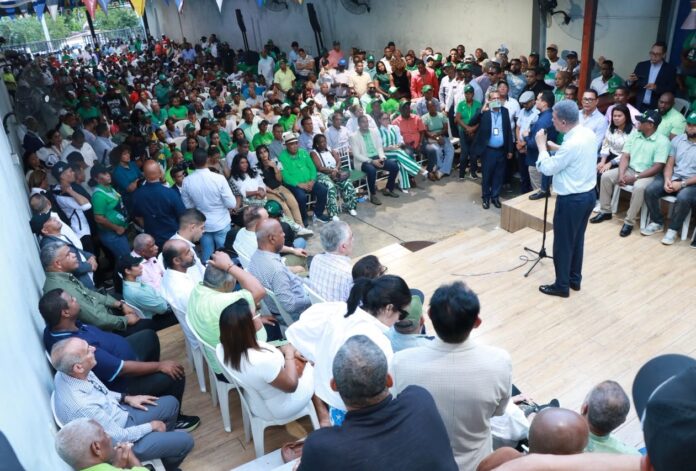 El-expresidente-de-la-Republica-Leonel-Fernandez-mientras-hablaba-ante-miembros-de-la-FP-durante-un-acto-en-Pedro-Brand-este-22-de-agotso-2026 (1)