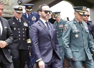 De la Espriella pide a nueva cúpula militar recuperar seguridad y combatir grupos armados