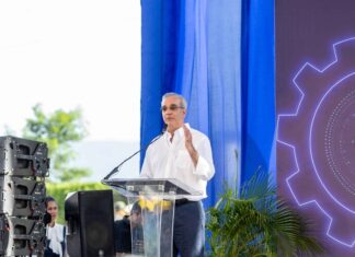 Abinader pide a agricultores tecnificarse para reducir dependencia de mano de obra extranjera