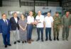 Abinader y Asfura conocen el ensamblaje de avión TS-7 Dulus