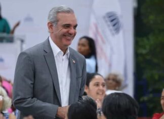 Abinader cierra su sexto año de gobierno con 55.5 % de aprobación, según AtlasIntel