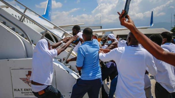 haitian-migrants-deportation-4-fee94663-focus-0-0-608-342