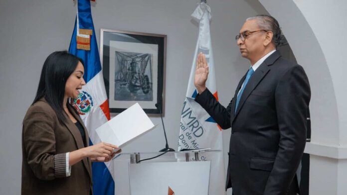 jose-benedicto-hernandez-asume-direccion-ejecutiva-del-inm-475eb33f-focus-min0.05-0.29-896-504