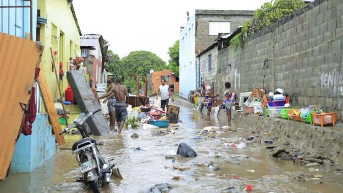 la-leptospirosis-tras-el-paso-de-la-tormenta-melissa-563c7a81-focus-0-0-896-504 (1)