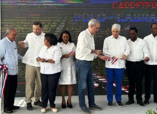 Abinader inaugura carretera Polo-Cabral con inversión de casi RD$500 millones