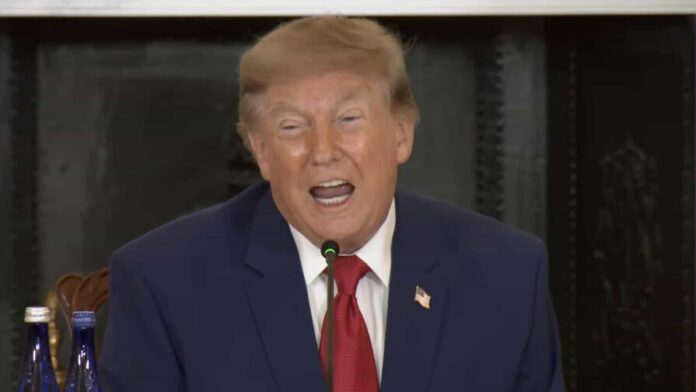 trump-anuncia-inversion-millonaria-para-las-escuelas-de-mineria-ca2a3a82-focus-0-0-896-504