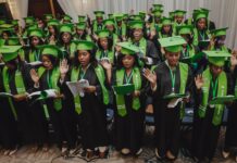 Graduados como médicos 103 alumnos Universidad de Haití
