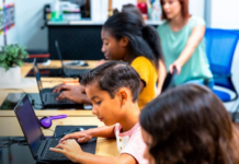 Nueva York prohíbe el uso de IA en primaria y educación intermedia