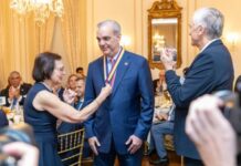 NY: Abinader recibe Insignia de Oro de Americas Society