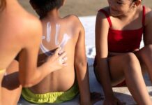 Calor y piel infantil, cuáles son las condiciones de salud más frecuentes y cómo prevenirlas