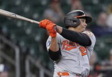 Samuel Basallo pega su cuadrangular 18 y se acerca a selecto club de Baltimore