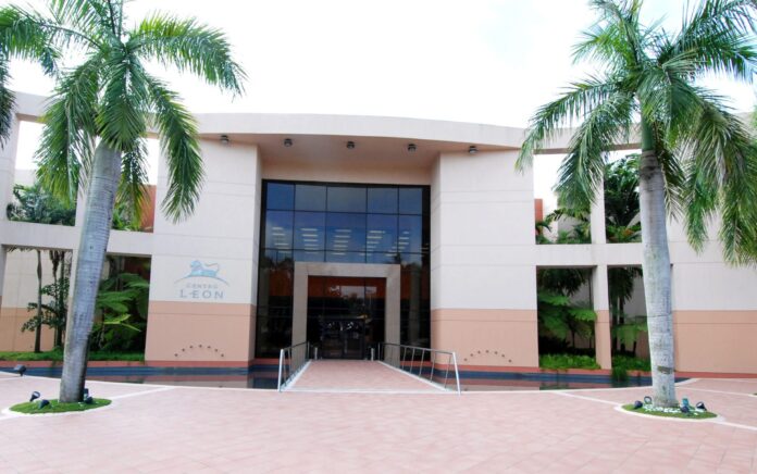 Centro-Leon-celebra-23-anos-de-trayectoria-cultural-scaled-e1790892112362