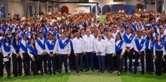 Abinader encabeza graduación IPL; entrega cañada en el GSD